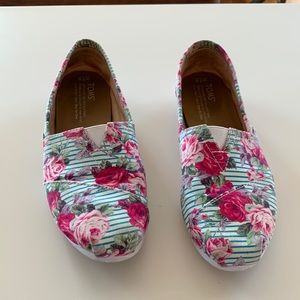TOMS floral shoes